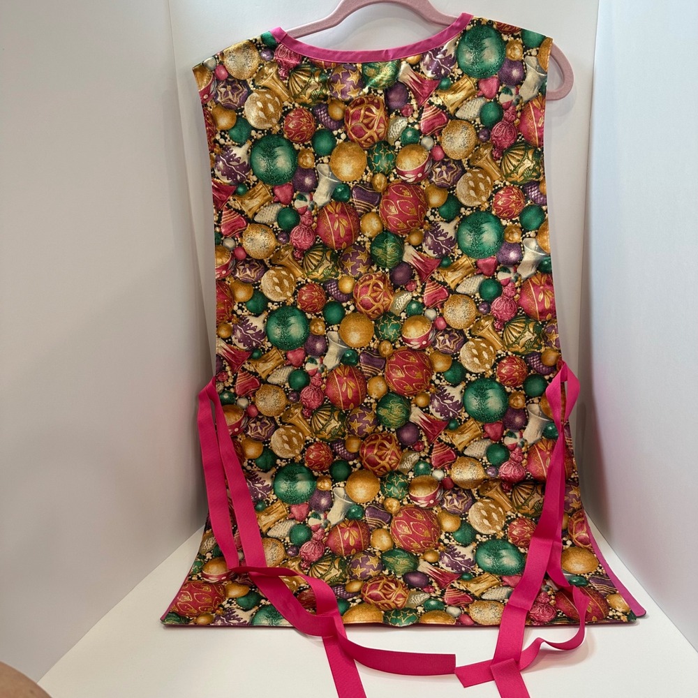 Handmade Christmas Ornament Print Tabard Apron Pink Ribbon Side Ties Lined‎ - Picture 8 of 10